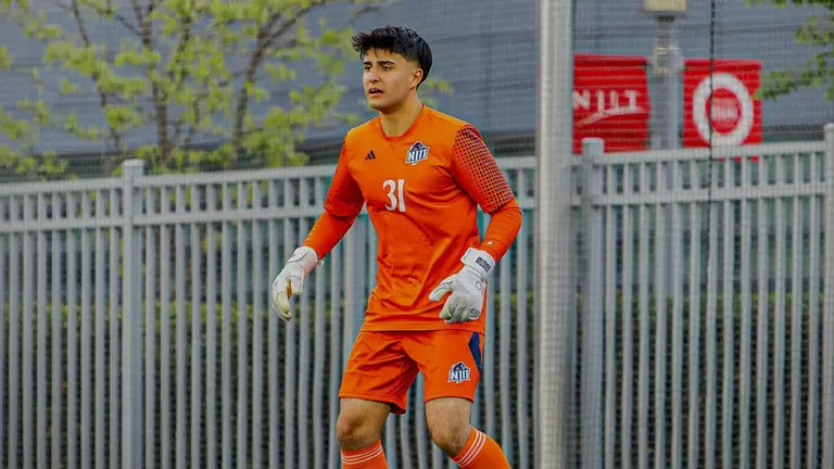 Men’s Soccer Signs Sebastian Ibanez