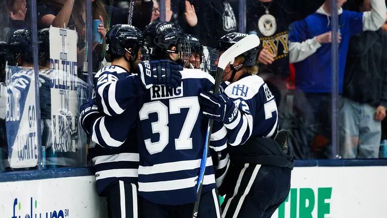 Men’s Hockey Defeats Boston University, 4-1