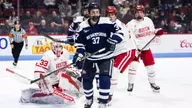 Men’s Hockey Falls to Boston University, 5-3