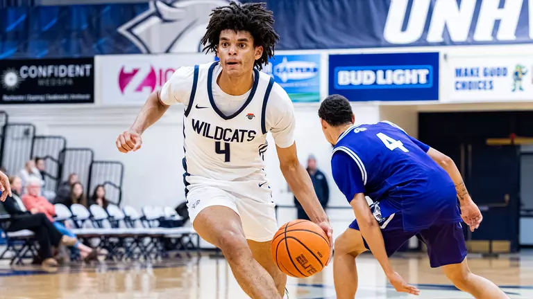 Buffalo Wild Wings Border Battle vs. Maine at Lundholm Gym (Feb. 21)