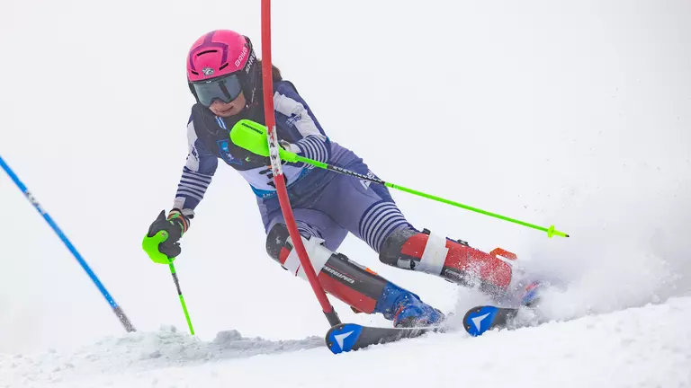 Ski Finishes Fourth at EISA Championship