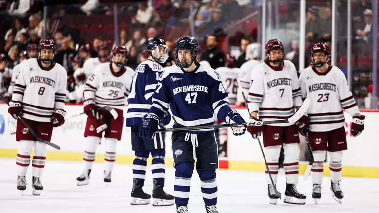 UNH to Take on #19 UMass on Family Night at the Whitt