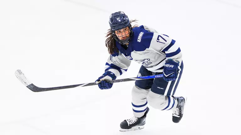 'Cats Set to Face Holy Cross in Hockey East Quarterfinals (Feb. 28)