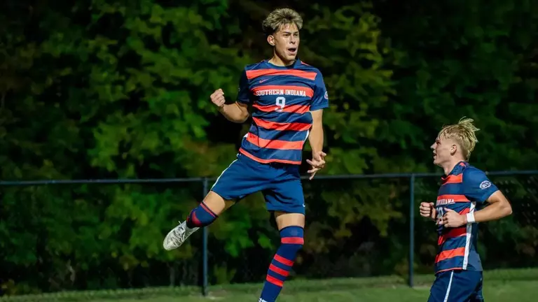 Men’s Soccer Inks David Davila