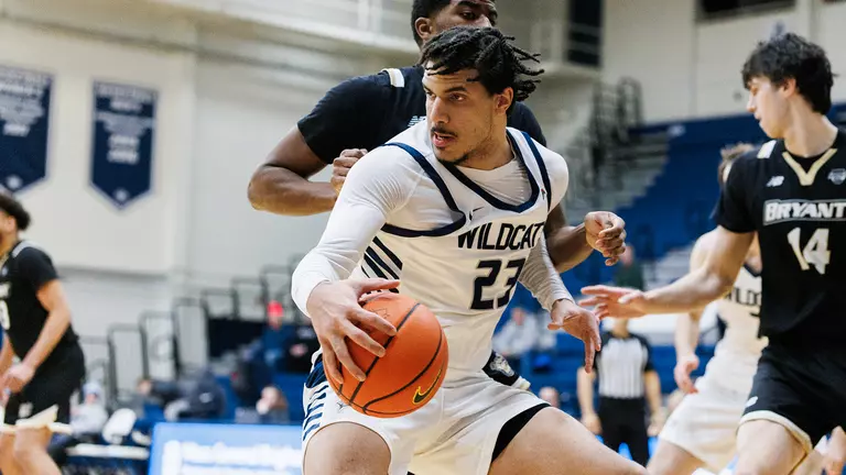 El Shakery's Double-Double Lifts UNH to 88-83 2OT Win vs. Bryant