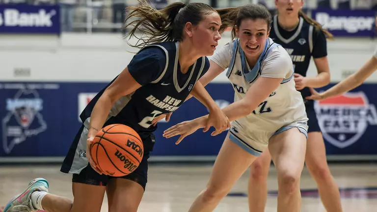 DeChent Scores Team-High 28 Points in AE Quarterfinal Loss at Maine