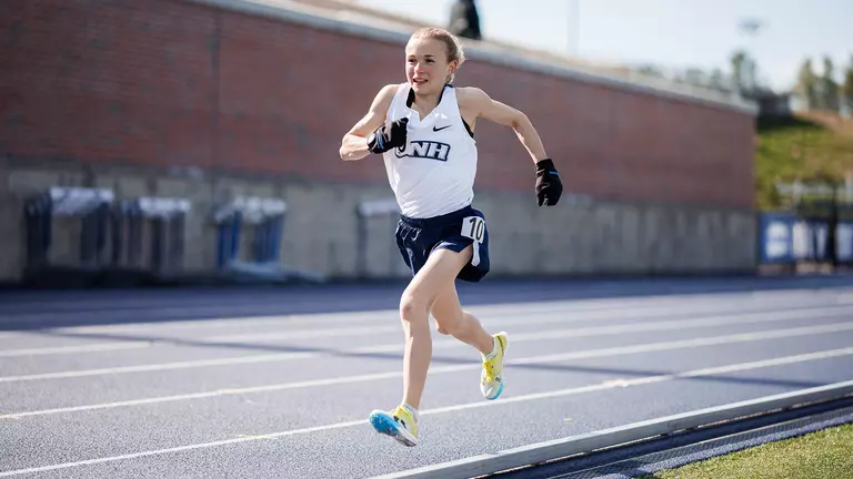 Ruth White Breaks Own 5,000m Record at Friar Invitational