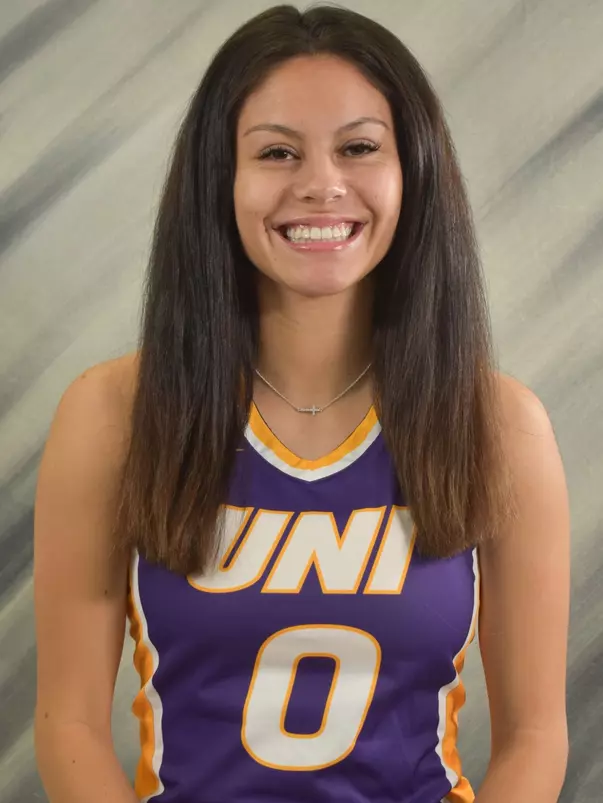 Updated Maya McDermott Headshot 2022