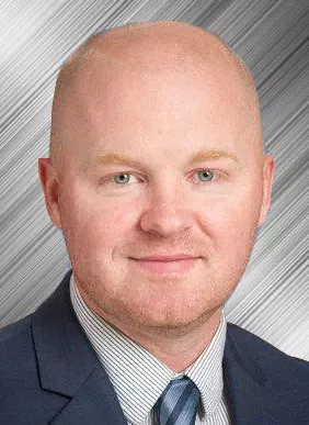 Nate Oakland Headshot