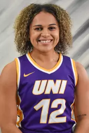 Kam Finley Headshot 2022