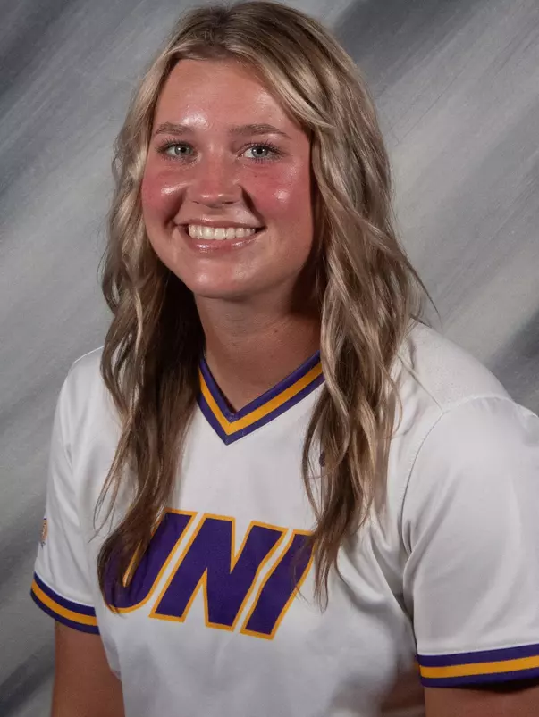 Maddy McDermott Headshot 2024