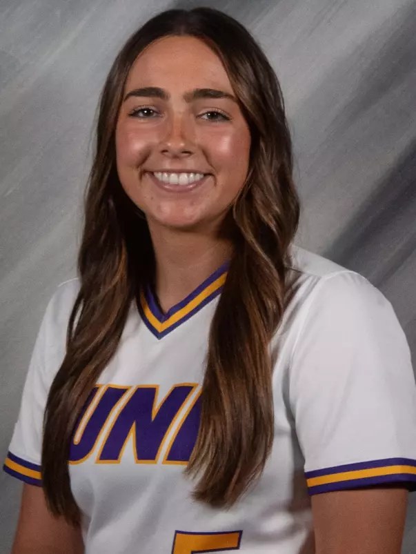 Maggie Erpelding Headshot 2024