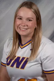 Ellie Owen Headshot 2024