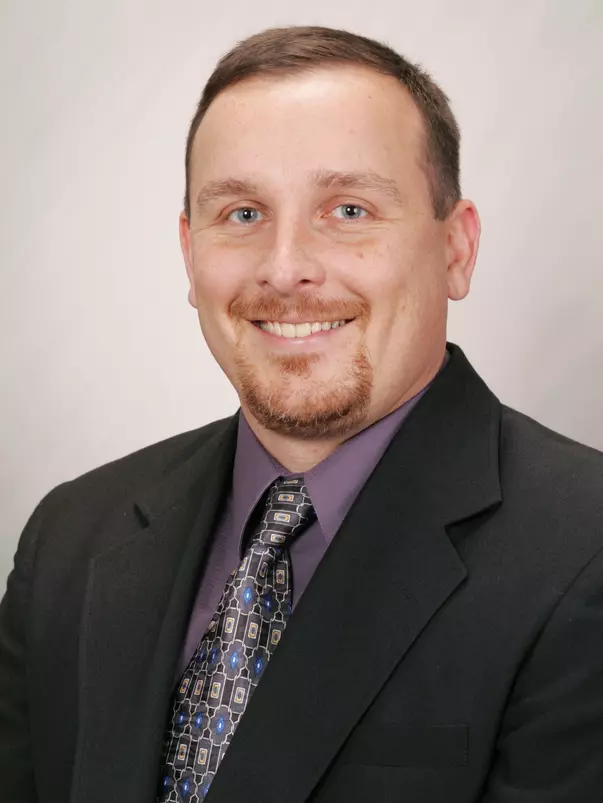 Troy Garrett Color Headshot