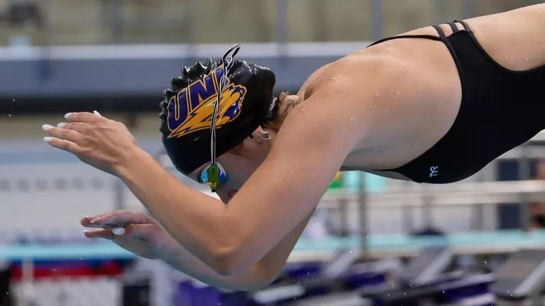 UNI swim and dive visits South Dakota for Coyote Extravaganza