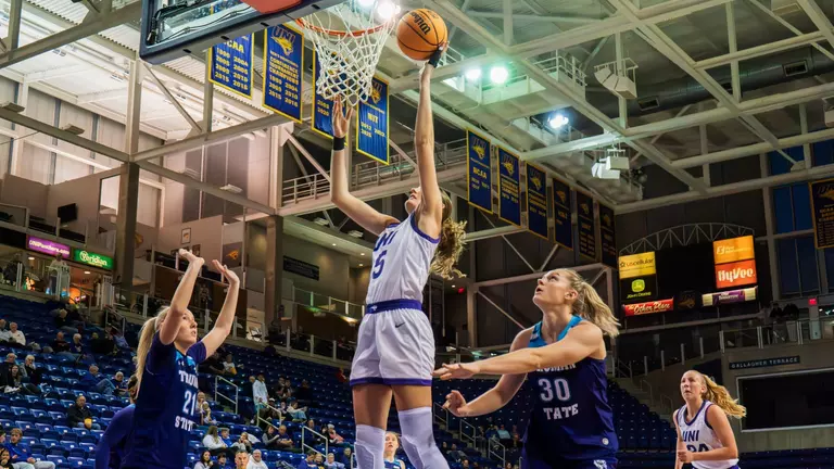 UNI women’s basketball: Panthers upset Bluejays for their first victory of the season