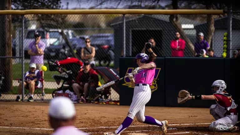 Panther softball secures series win over Illinois State with a 12-4 run-rule victory