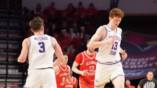 Panther men's basketball comes up short in late rally at Illinois State Image