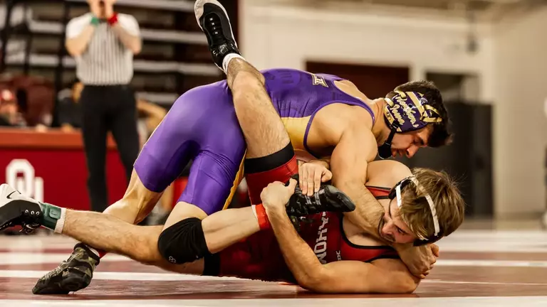 UNI wrestling falls at Oklahoma, 23-18 Image