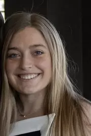 Hallie Starr