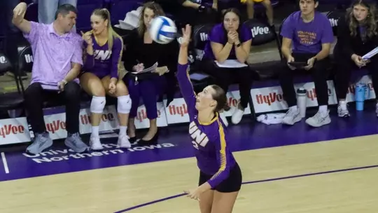 Cassidy Hartman (2026 vs. Drake)