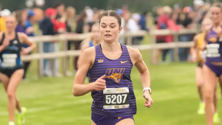 Panther cross country heads to Peoria for Bradley Pink Classic Image