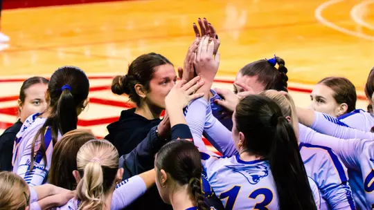 VB Team Huddle (2026 at Bradley)