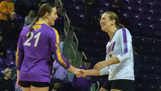 Panther volleyball takes on Evansville, Bradley to close homestand Image