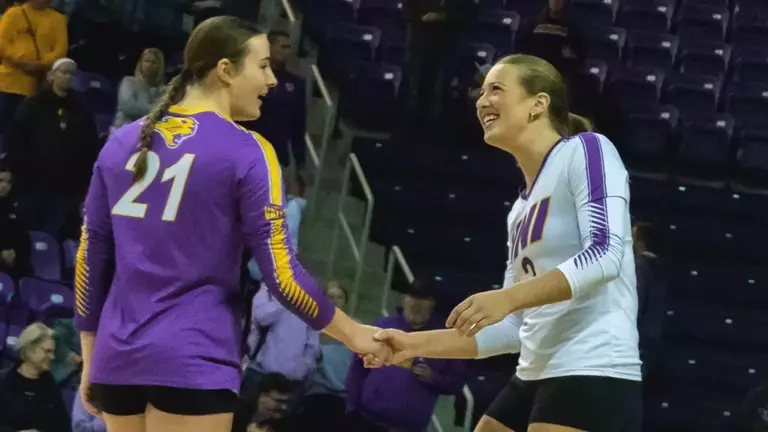 Panther volleyball takes on Evansville, Bradley to close homestand Image