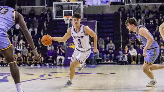 Panther men's basketball battle first-place Bruins on Thursday night in Nashville Image