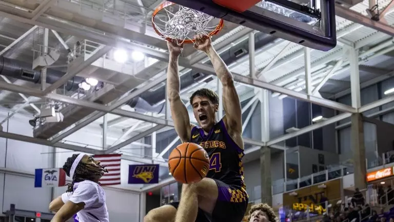 Tristan Smith Dunk (2025-26)