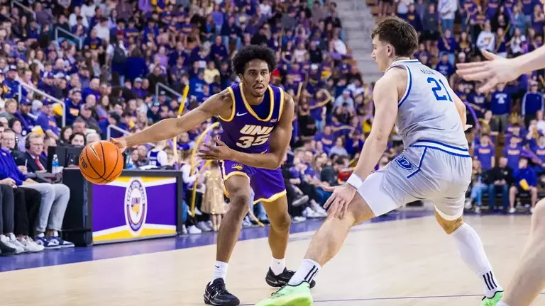 Panther men's basketball rolls to impressive 86-62 win over Drake Image