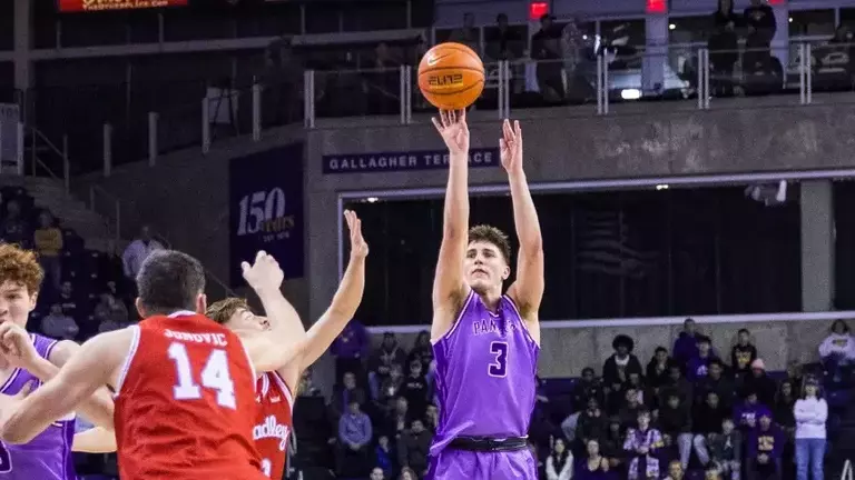 UNI men's hoops stifles Bradley in Panthers In Paradise victory Image