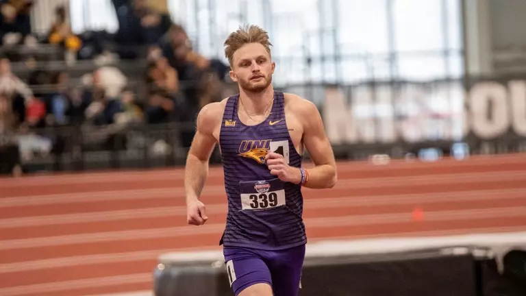 Carter Morton sets sights on Arkansas and NCAA Indoor Championships
