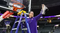 UNI men’s basketball coach Ben Jacobson announces departure