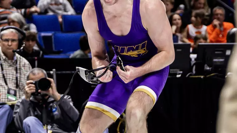 UNI wrestlers take to mats in Cleveland for NCAA Championships