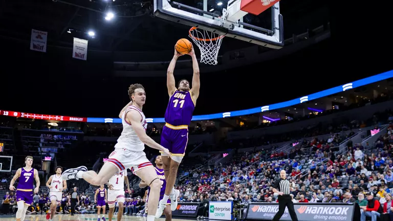 UNI men’s basketball holds off Bradley to advance to Arch Madness championship