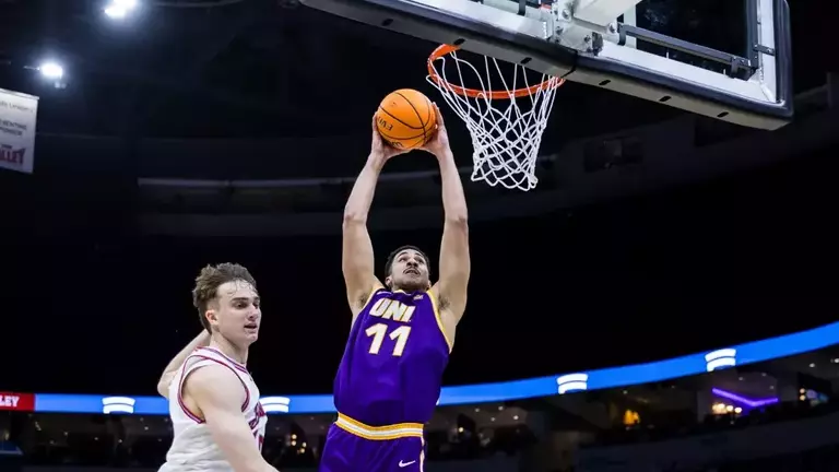 UNI men's basketball holds off Bradley to advance to Arch Madness championship Image