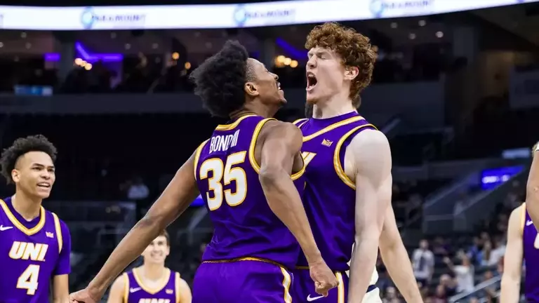Panther men's basketball tops UIC for Arch Madness championship Image
