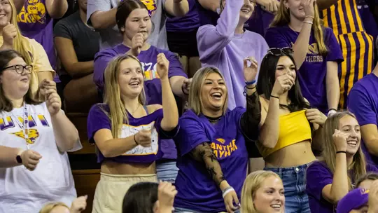 Crowd Shot (2025-26)