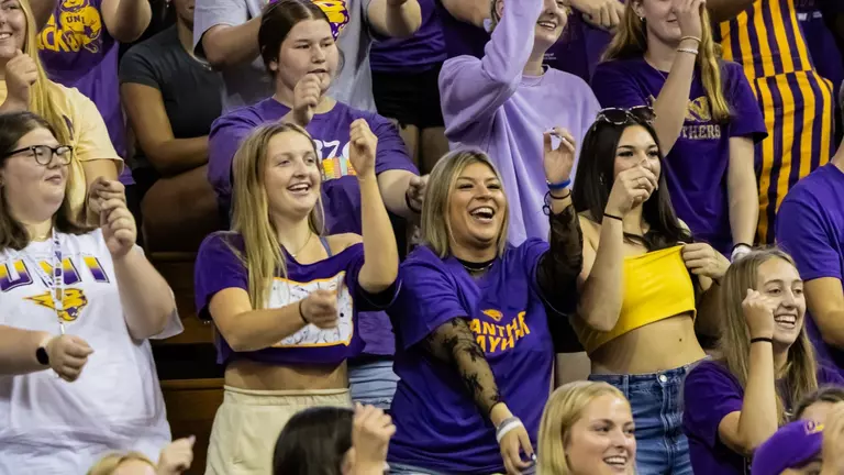 Crowd Shot (2025-26)