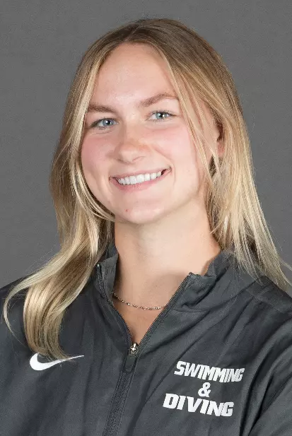 23-24 Swimming & Diving Headshots
Bridget Sullivan