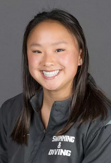 23-24 Swimming & Diving Headshots
Jenna Walch