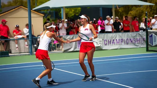 Doubles Nikol Hudson