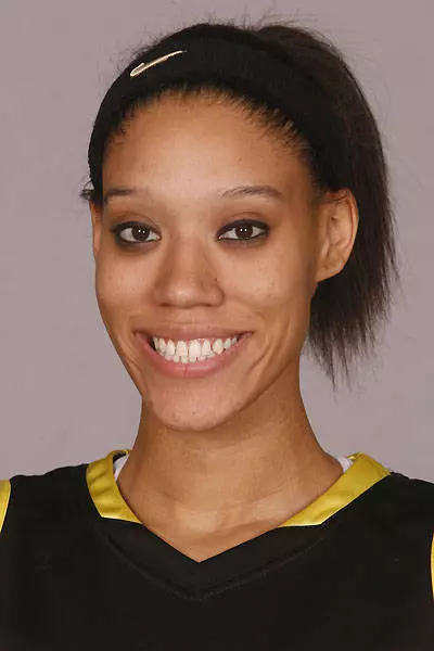 Tatianna Thomas WBB 2010-11