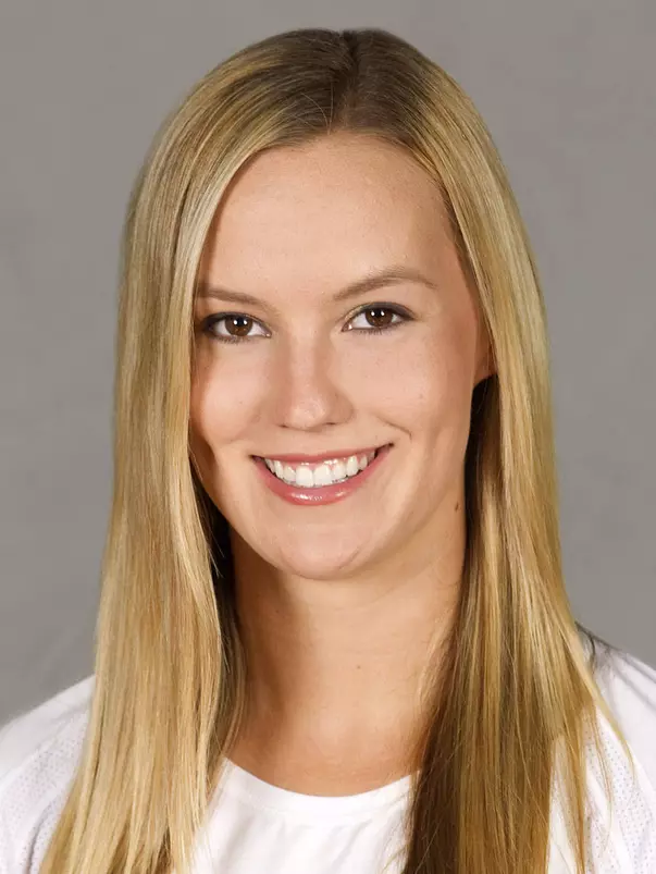 Alaina Bergsma, 2012 Oregon Volleyball.