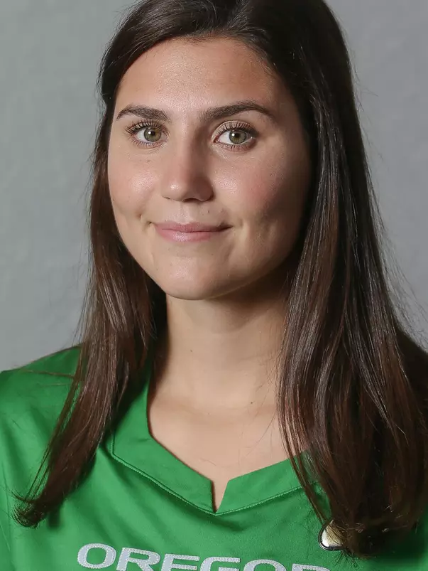 Carlie Leach Head Shot