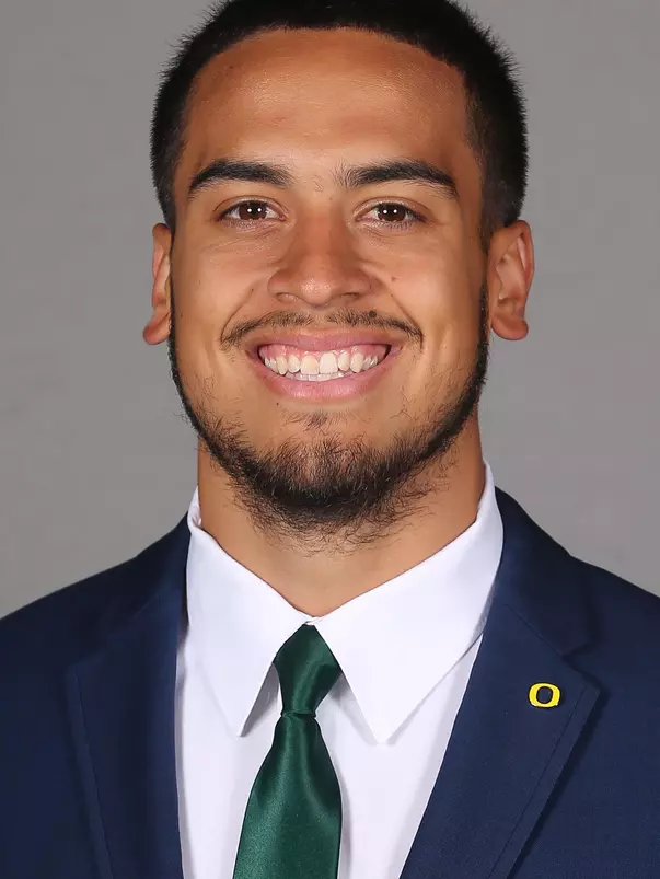 Mariota Headshot