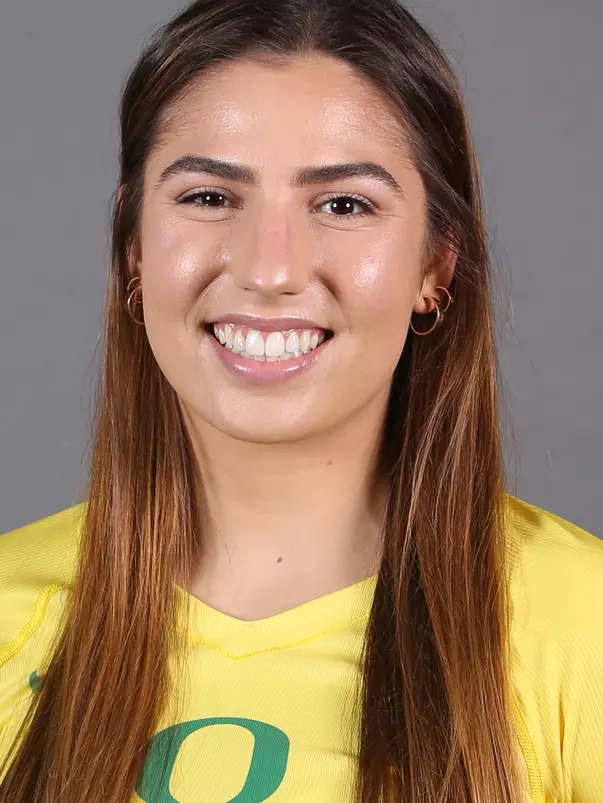 Elise Ferreira_Headshot