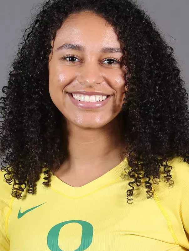 Kylie Robinson_Headshot